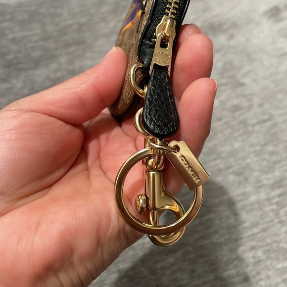 Coach X Jean Michel Basquiat Circular Coin Pouch In Signature Canvas Purse Charm - Picture 10 of 11